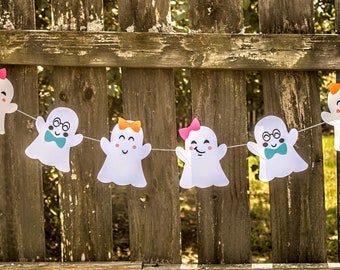 Handgemaakte spookbanner: kartonnen halloweenslinger