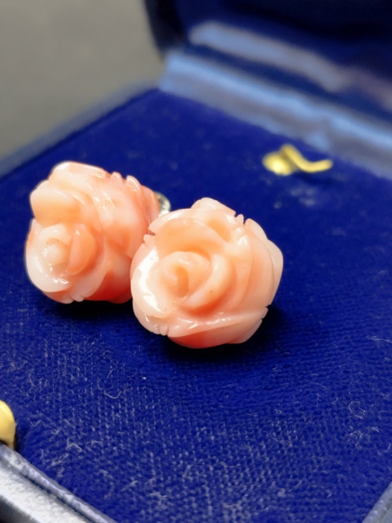 orecchini rose fiori Corallo Momo Giappone orecchi