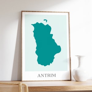 Impression de carte d'Antrim, carte du comté d'Antrim en Irlande, affiche du comté d'Irlande, cadeau d'art mural irlandais à l'étranger, cadeau de départ de l'Irlande, numérique ou imprimé
