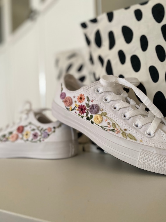 Converse bestickt Chucks bestickt Sneaker Pastel Brautschuhe