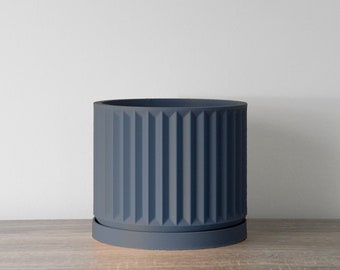 The Spring Breeze Planter in Navy Blue