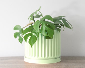 The Spring Breeze Planter in Mint Green