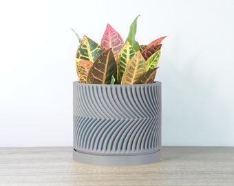 Parisian Planter with Drainage & Saucer in Gray, Modern and Unique 3D-Printed Plant Pot, Small to Large Sizes: 4" 5" 6" 7" 8"