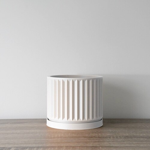 Classical Planter with Drainage & Saucer in White, Unique 3D-Printed Plant Pot, Small to Large Sizes: 4" 5" 6" 7" 8"