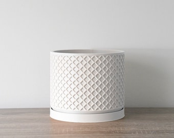 Carolina Planter with Drainage & Saucer in White, Lattice 3D-Printed Plant Pot, Small to Large Sizes: 4" 5" 6" 7" 8"