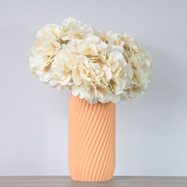 The Penelope Dry Vase in Peach