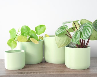 The Simple Planter in Mint Green | Set of Four Planters | 8", 7", 6", 5" | Drip Trays Included