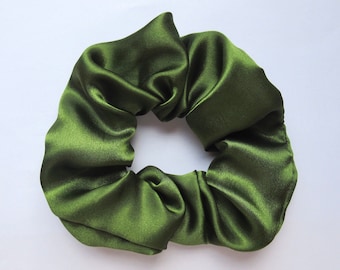 Elastico per capelli in raso verde kaki