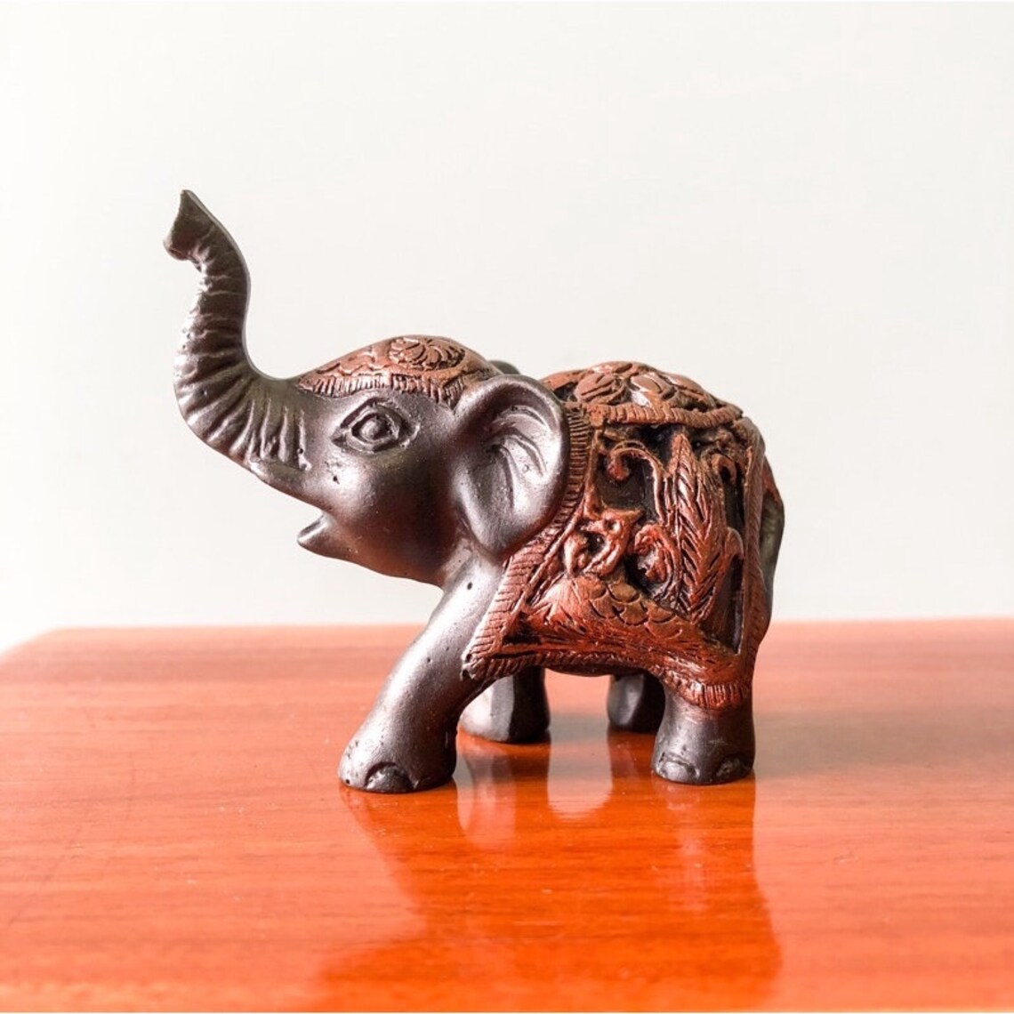 Elephant Statue /elephant Figurine Home Decor/Resin steel