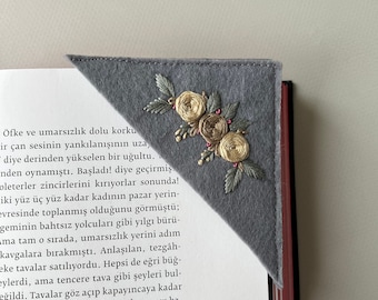 Embroidered Corner Bookmark, Floral Bookmark, Gifts for Book Lover, Felt Corner Bookmark, Christmas Gift for Her, Teachers Gift