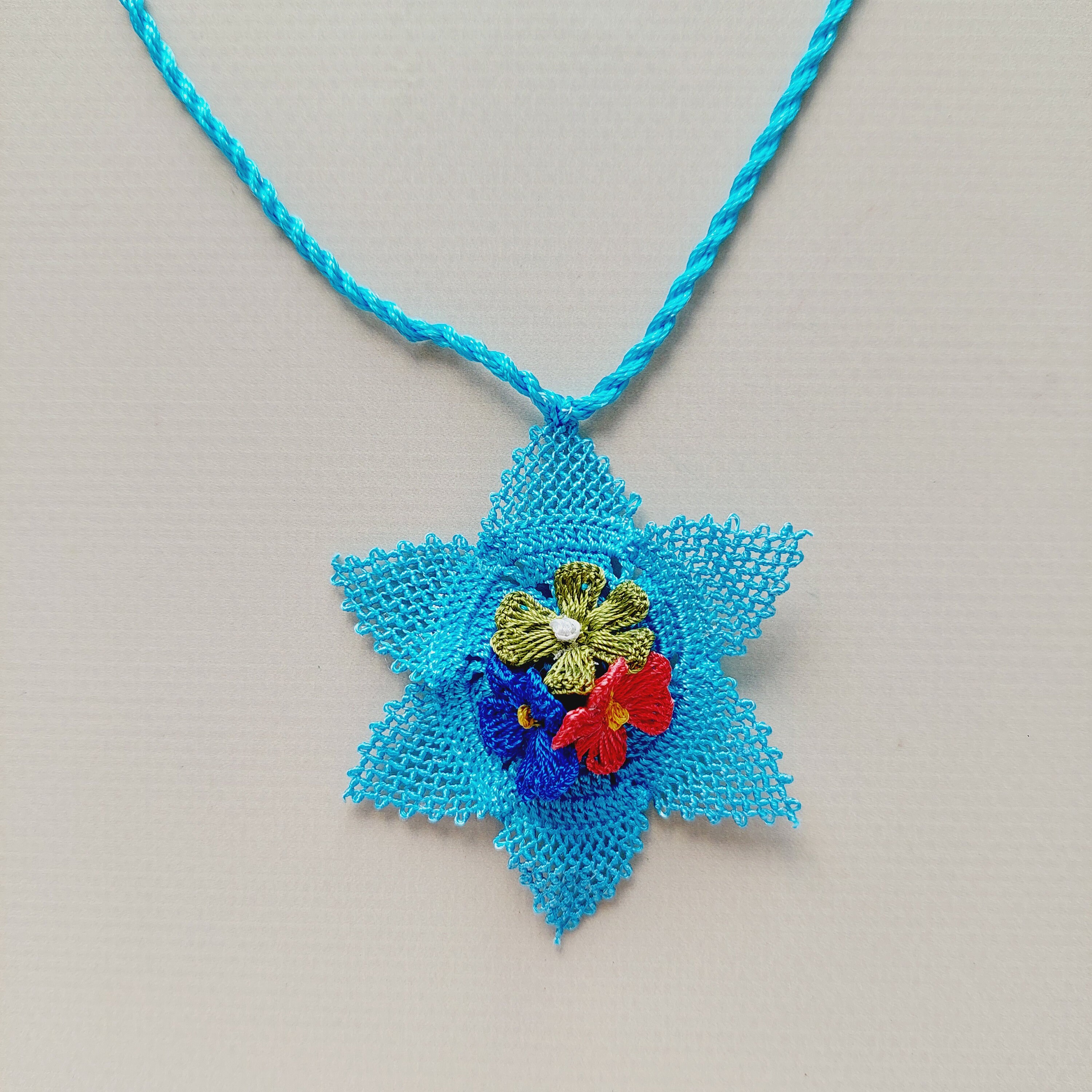 Collectable Handcrafted Traditional Turkish  Oya, & Sterling Silver Necklace Oya Lace Leaf Necklace - Barnes Shop main image 3