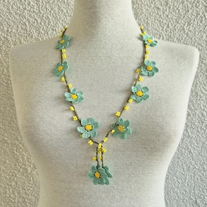 Turkish Crochet Oya Lace Green Daisy Necklace with Yellow Stones, Flower Necklace, Valentines Day Gift for Her