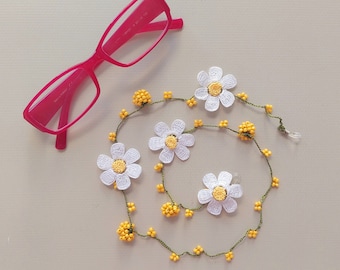 Daisy Glasses Eyeglass Chain for Women / Glasses Lanyard / Spectacle Chain / Eyeglasses Lanyard / Glasses Holder / Eyeglass Holder for Women