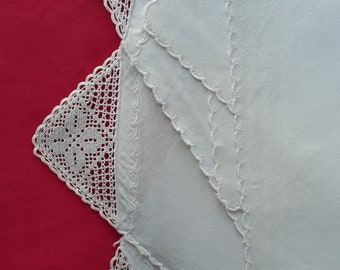 6 White Napkins with Lace Corner, Crochet Lace Napkins