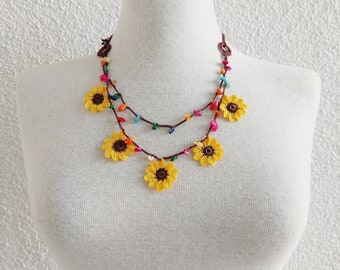 Crochet Oya Necklace, Crochet Bib Necklace, Daisy Necklace, Adjustable Length Necklace, Flower Necklace