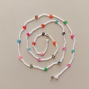 Daisy Bead Necklace Chain for Women, Colorful Flower Glasses Chain, Book lover gift for women, Eyeglass Chain, Flower Charm
