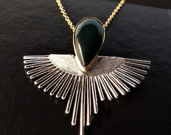 天然グリーンアゲートペンダントネックレス：ゴールドケーブルチェーン