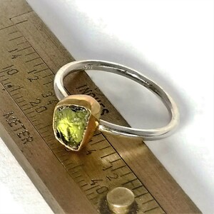 Natural Green Peridot Ring, Handmade Sterling Silver Ring with Raw Green Peridot Gemstone, Healing Crystal Ring, Natural Peridot Jewelry