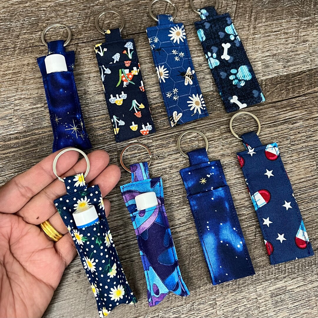 Blue Lip Balm Holder Keychains Keyrings Daisy Bees Pouch Keychains Fits