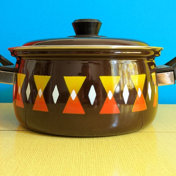 Fantastic Coloured Brown Enamel Saucepan, Retro 70s Cooking Pan