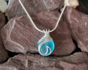 Sea glass pendant Necklace Jewellery Simple & Unique Handmade jewelry Round Blue Seaglass jewelry Personalized Pendant Gift for Beach Lovers