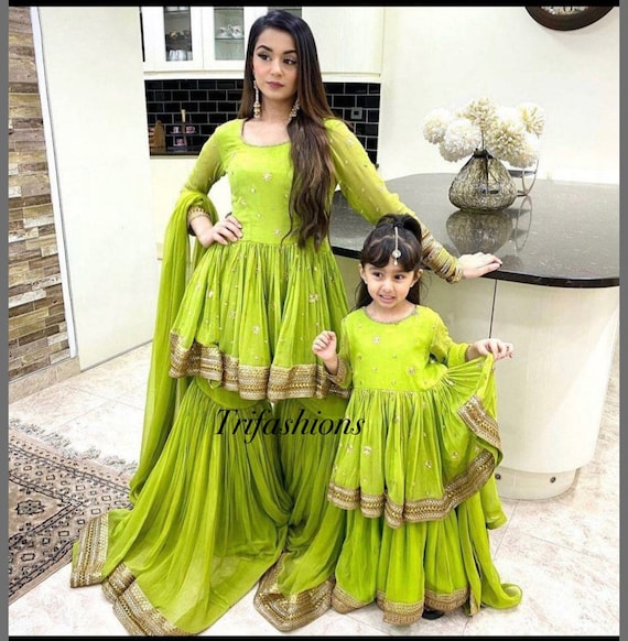 Combo Mother Daughter Lehenga Choli in 