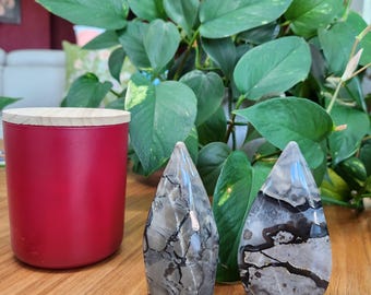 Volcano Agate Flame • UV reactive volcanic agate freeform crystal flame • Florescent Luminous Glow Green •  Crystal flame gift home display