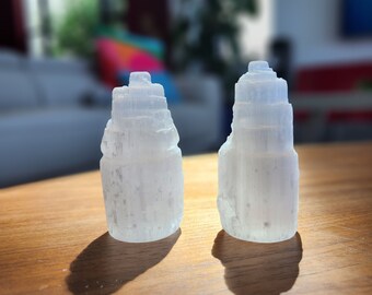 Wieża Selenitowa • Wieża Satin Spar • Lampka nocna Selenit Sky Scrapper Point - prezent kryształowy, oczyszczająca lampa kryształowa, dekoracja do domu