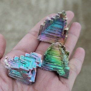 Bismuth Crystal • Natural Healing Aura Bismuth • Bismuth Crystal Mineral Specimen - Rainbow Bismuth crystals -