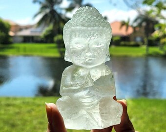 138 グラム ヒマラヤ水晶仏、水晶仏、宝石仏、ヒーリングクリスタル