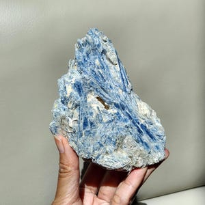 Raw Blue Kyanite • 5&quot; Natural Blue Kyanite Mineral Specimen - Kyanite crystal gift - Crystal home decoration