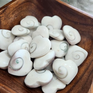 Shiva Eye, Heart shaped Shiva eye shell, Inlay jewelry, Shiva shell crystal heart gift home decoration