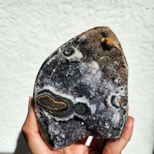 Amethyst Free Form with customized wooden base. this sparkly and unique crystal specimen has stalactite within the gray amethyst minerals. Perfect gift to all crystal collectors. Beautiful crystal home decoration displays.