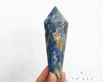 Blue Kyanite wand - 5.2" Polished Kyanite point - Flashy Blue Kyanite scepter tower • Crystal gift home decoration