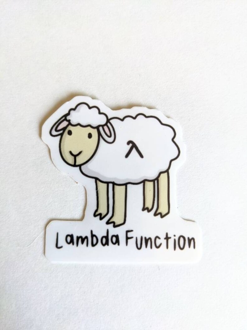 Puede incluir: Una pegatina blanca con una ilustraci&oacute;n de dibujos animados de una oveja y el texto "Lambda Function".