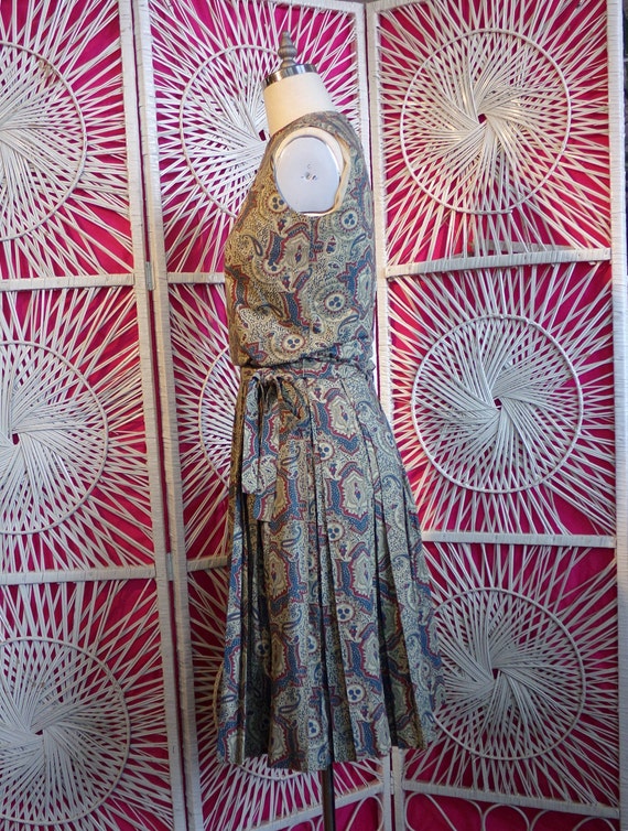 Vintage Paisley Print Pleated Dress - image 4