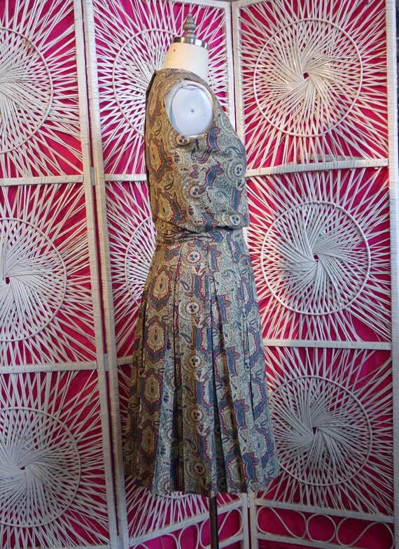 Vintage Paisley Print Pleated Dress - image 3