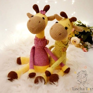 Giraffe crocheted boy or girl / soft toy giraffe crocheted / stuffed toy giraffe gift