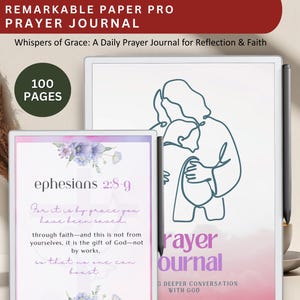 Puede incluir: Un diario de oración rosa y morado con un dibujo lineal de dos personas abrazándose. La portada del diario tiene el texto "prayer journal" y "deeper conversation with God". La parte posterior del diario tiene un diseño floral morado y el texto "Ephesians 2:8-9" y una cita sobre ser salvado por la gracia.