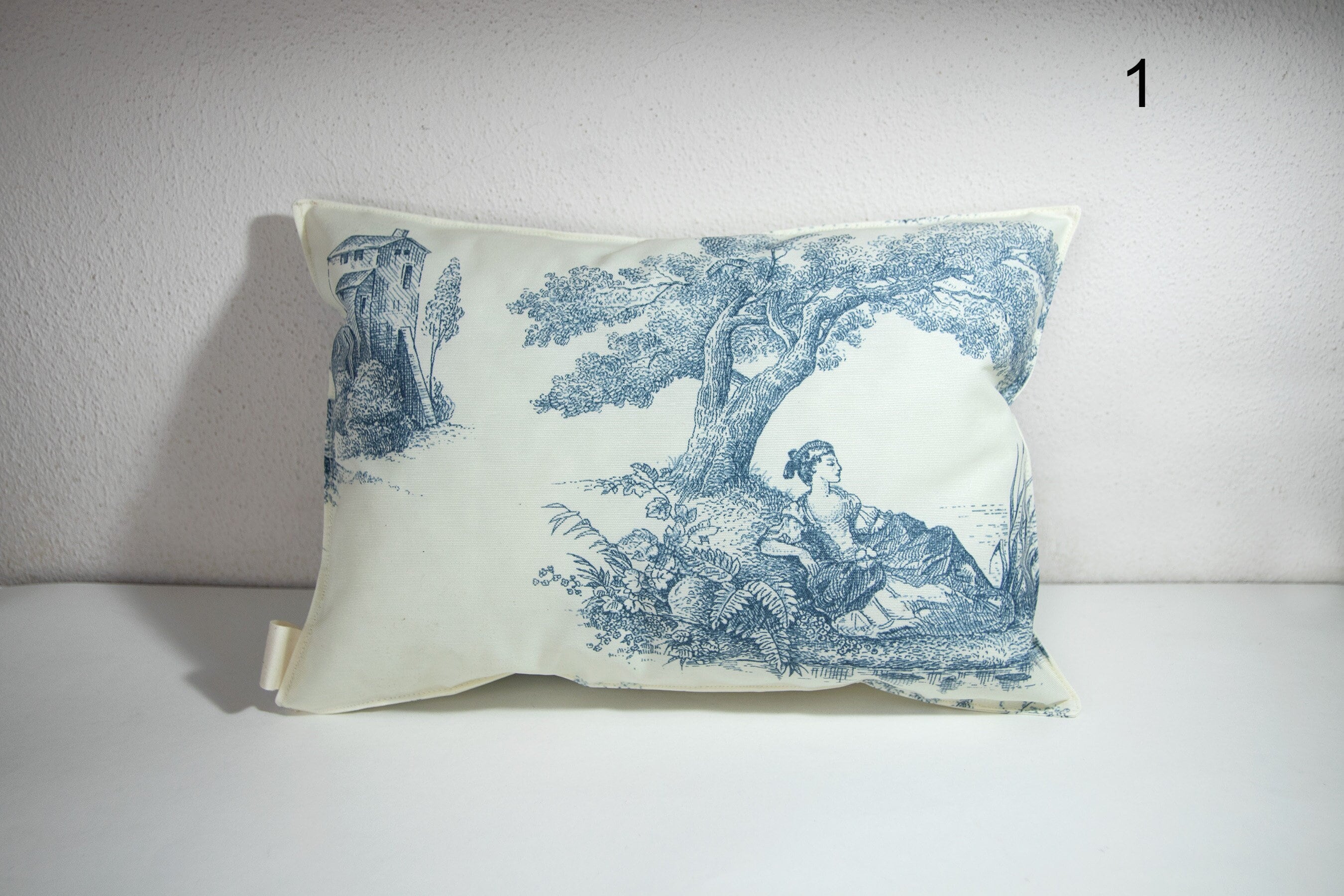 Bath Pillow Gift Set – Moon & Lagoon