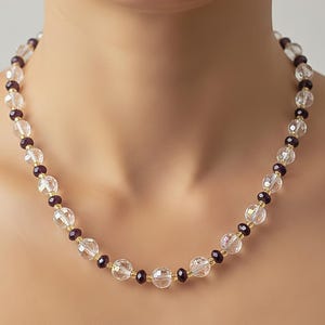 40282 Collar de moda con cristales de vidrio transparente y violeta