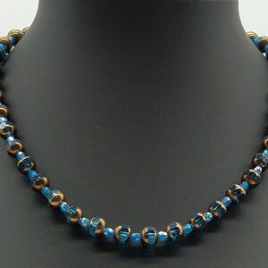 40166 Chic fashion chain in blue and copper-colored glass crystals. image 3