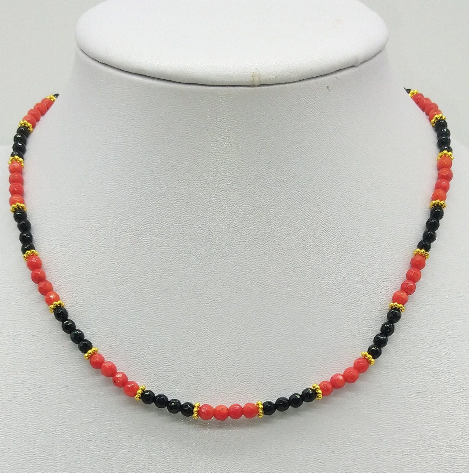 40378 赤珊瑚ネックレス、赤と黒のネックレス、ヴィンテージスタイルの