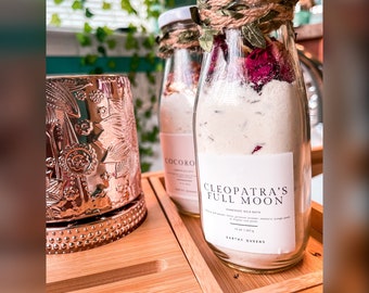 Cleopatra's Full Moon Milk Bath: Organic Aromatherapy Spa Soak