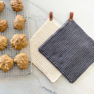 Crochet Pattern: The Square Pot Holder / Oven Mitt / Trivet / Digital Download / PDF