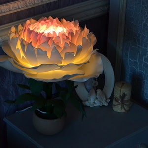 Pionblomma Sänglampa Blommig Bordslampa Skärm Romantisk Söt Vardagsrum Sovrum Nattlampa