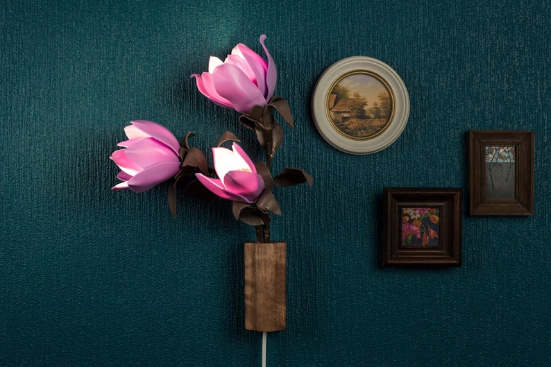 Accent Plug In Flower Wall Sconce, Farmhouse Plug In Wall Lamp with Cord, Decorative Flower Lamp with Wooden Elements image 2