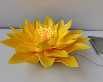 Lámpara de mesa pequeña con forma de loto, lámpara de noche amarilla con forma de flor de hada, decoración espiritual para yoga y meditación, lámpara de noche USB acogedora con forma de loto.