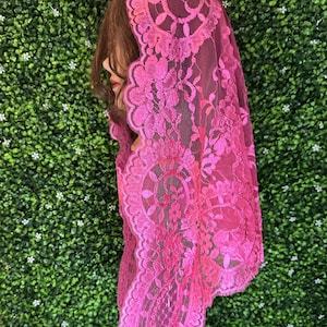 Catholic Chapel Veil / Triangular Lace Catholic Veil / Karina Style