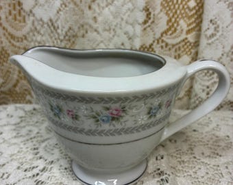 M Fine China Japan Lisa 5016 Creamer – Replacement Piece – Floral Gray Pink Blue Vintage